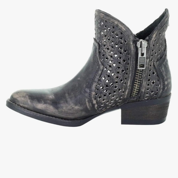 Circle G Boots - Picture 2 of 16